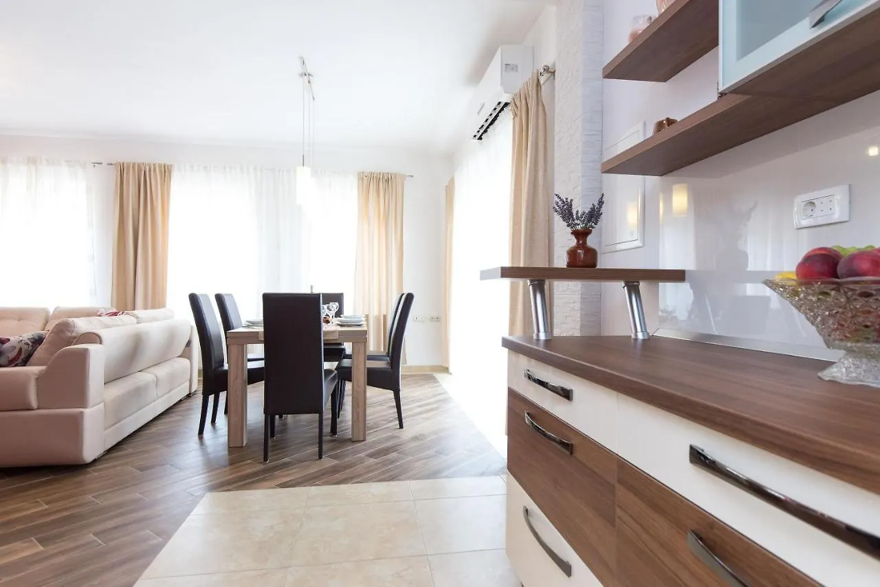 Villa Lavandula Tribalj  Croatia