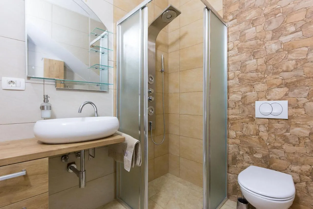 Villa Lavandula Tribalj  Croatia